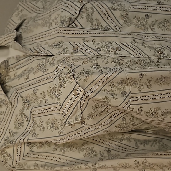 Vintage YOUNG BLOODS Cowboy Core Floral Western Oversized Snap Shirt - Picture 4 of 8